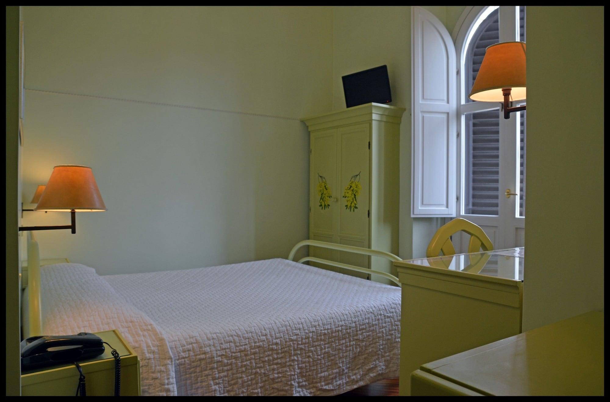Lilium Boutique Hotel 3*