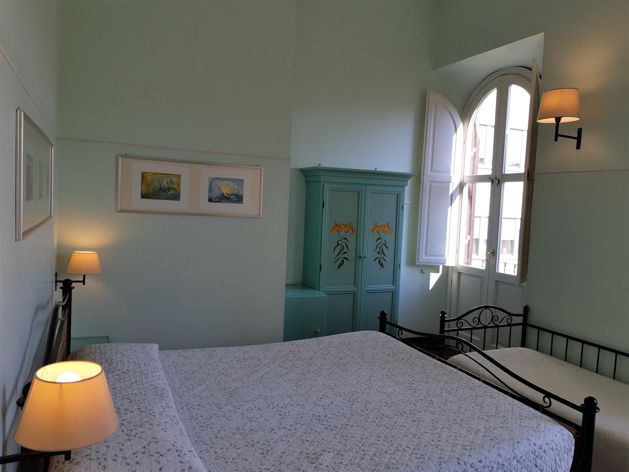 Lilium Boutique Hotel 3*
